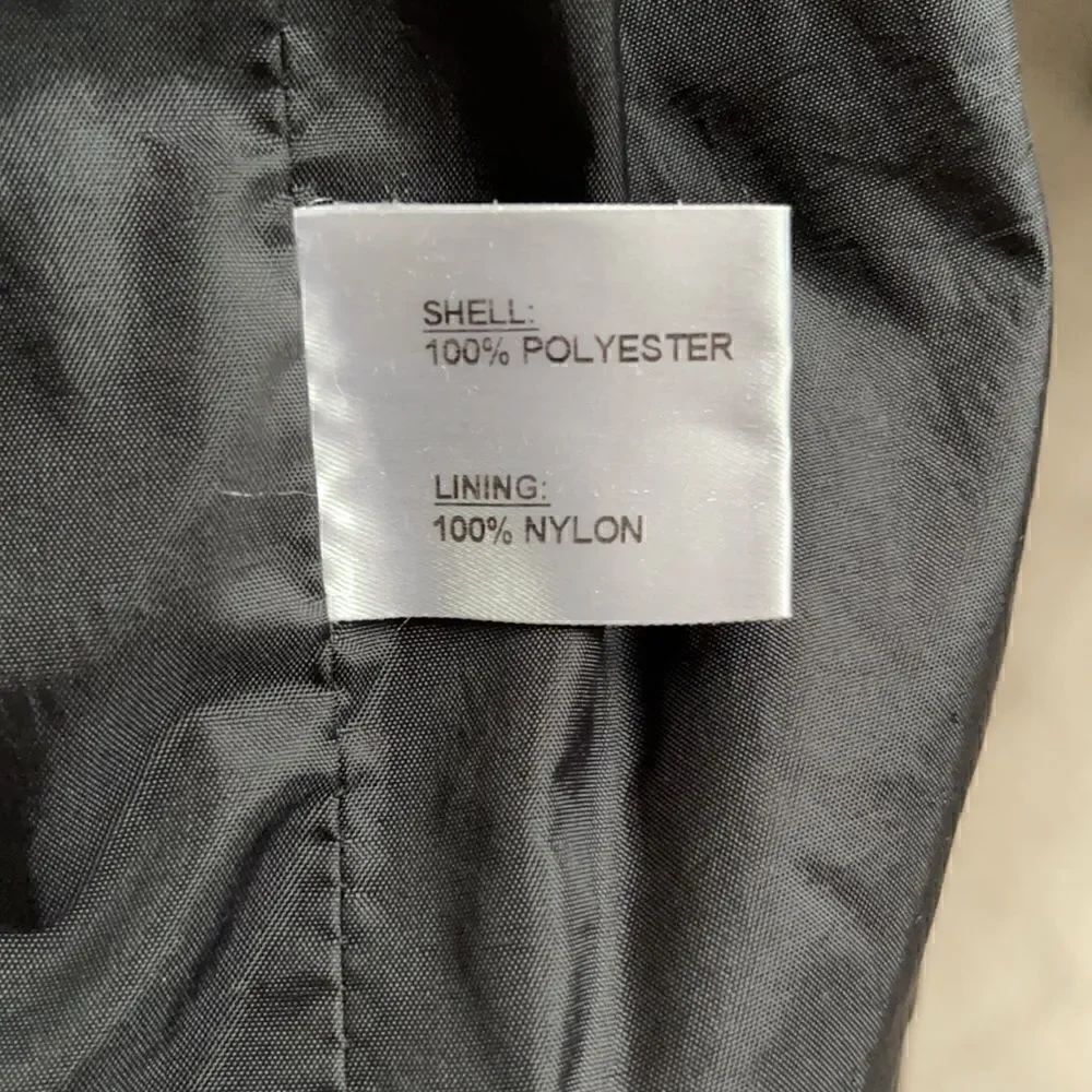 Gallery Jacket by Canvas. Size Medium. - Picture 8 of 8